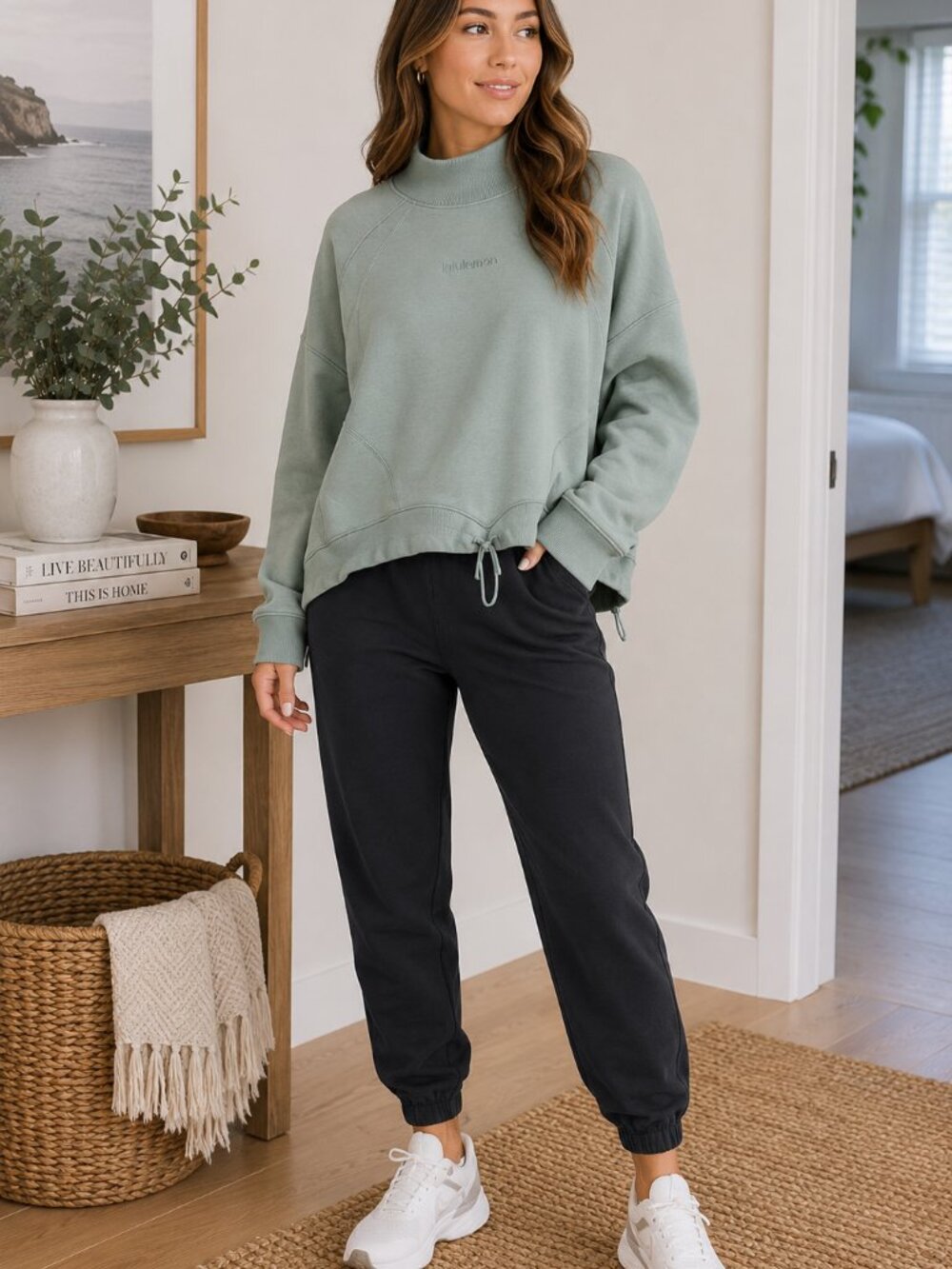 Lululemon Plush Fleece Curved Hem Pullover Sweatshirt Seafoam Green Size 10 NWT